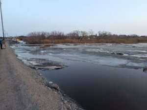 Внимание жителей Варны приковано к новой дамбе через р. Нижний Тогузак